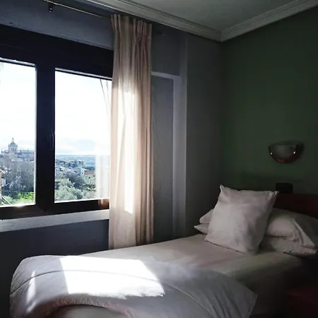 Kekes Hotel Coria